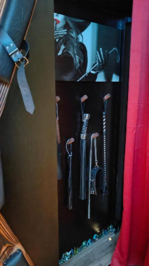 La Loveroom Bdsm De Nice " La Chambre Luxe Des Desirs " Ngoại thất bức ảnh