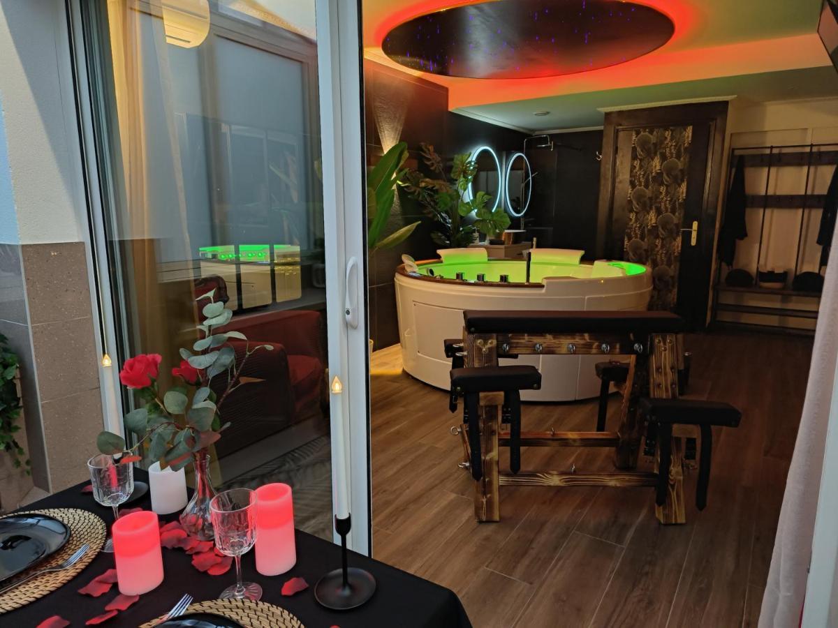 La Loveroom Bdsm De Nice " La Chambre Luxe Des Desirs " Ngoại thất bức ảnh